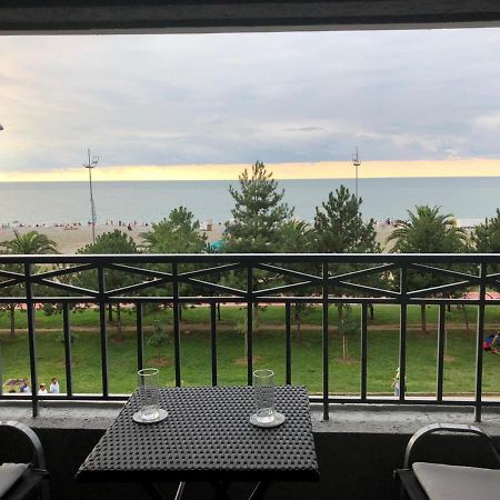Amazing Magnolia Apartment Batumi Exterior photo