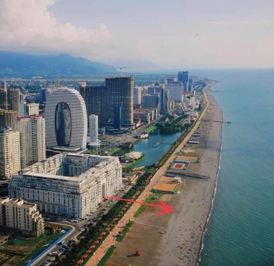 Amazing Magnolia Apartment Batumi Exterior photo